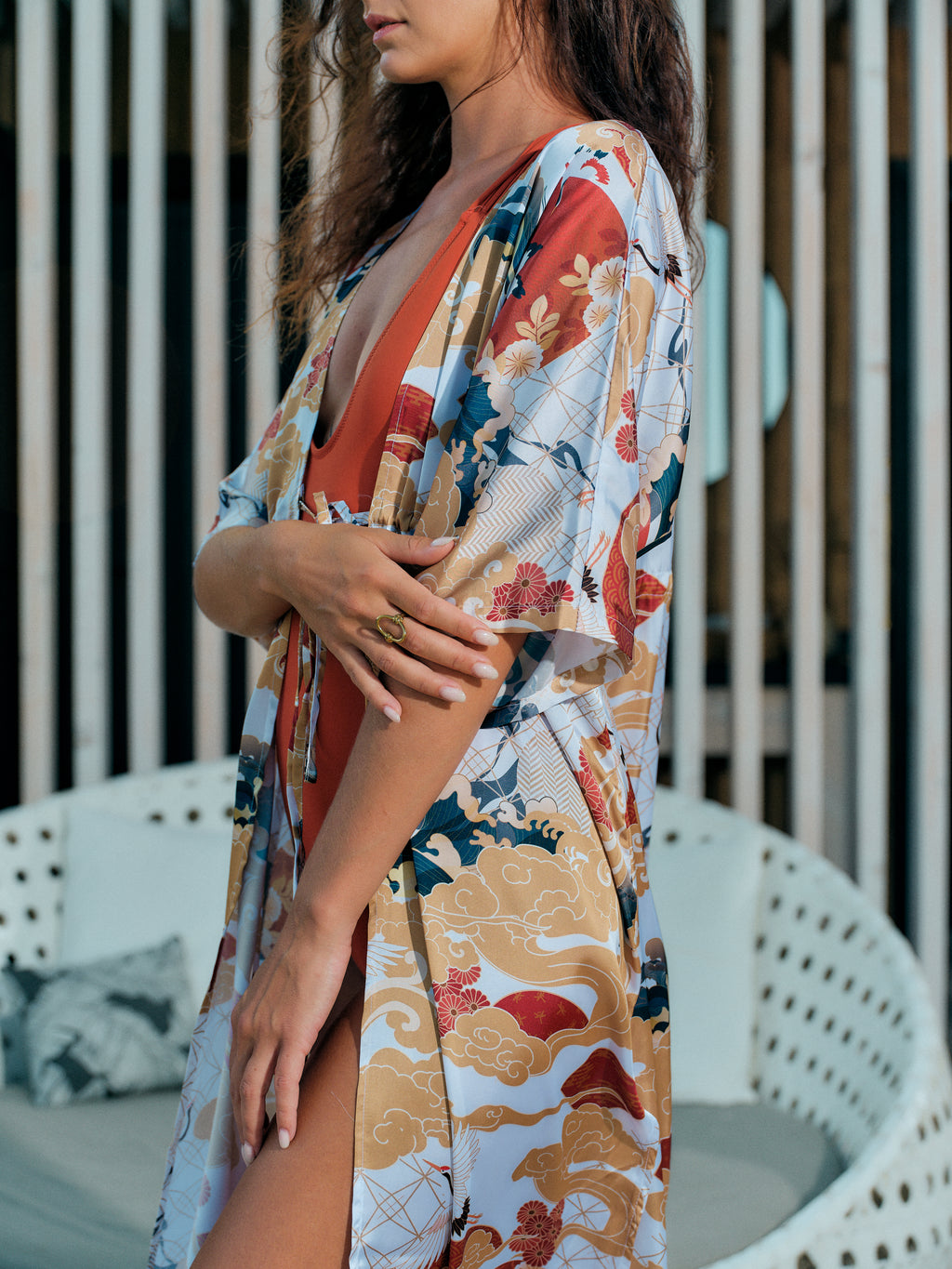 beach kimono long white satin chiffon, Asahi collection detail side view