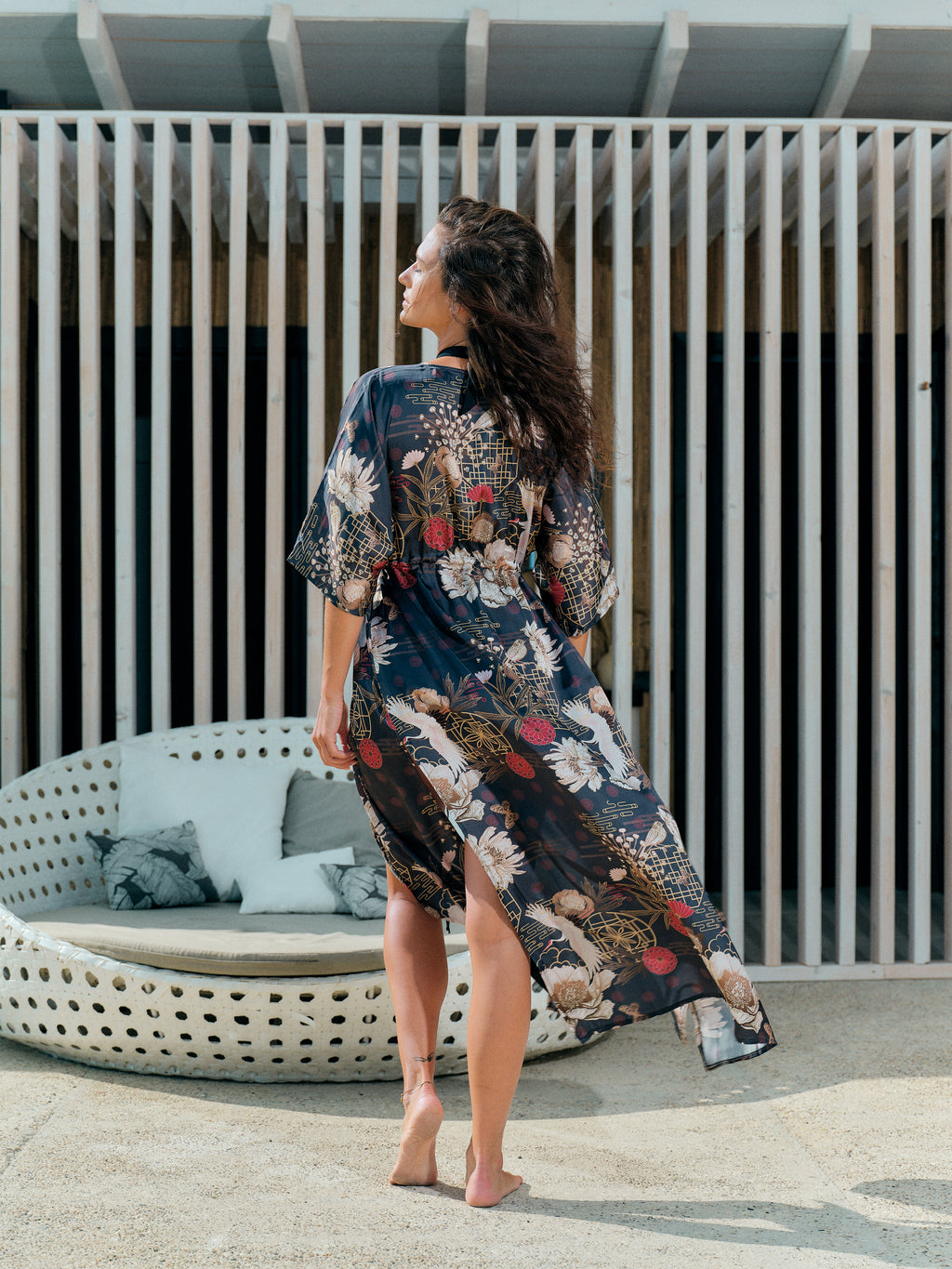 beach kimono long black satin chiffon, Koan collection back view