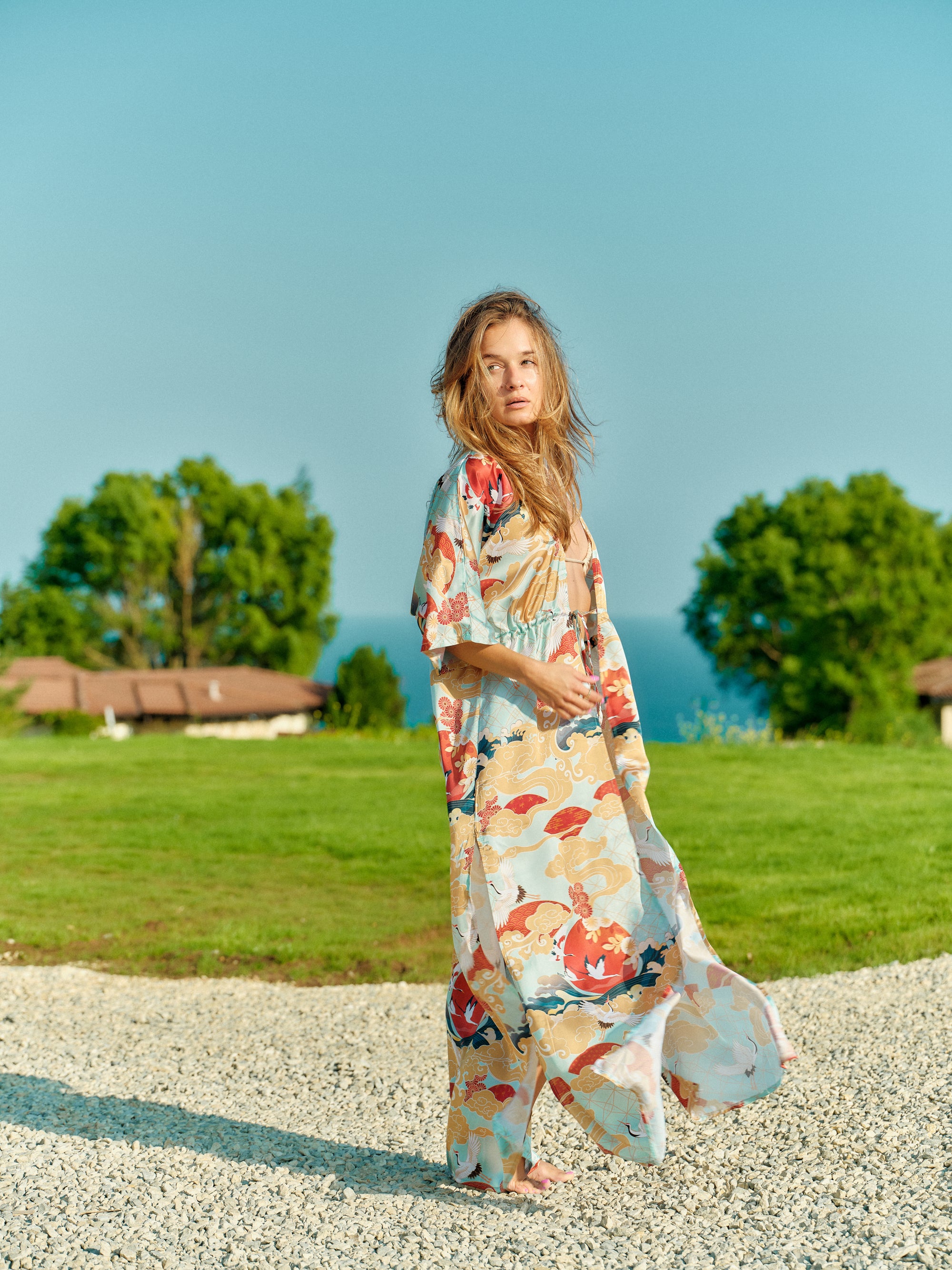 beach kimono long turquoise satin chiffon, Asahi collection side view