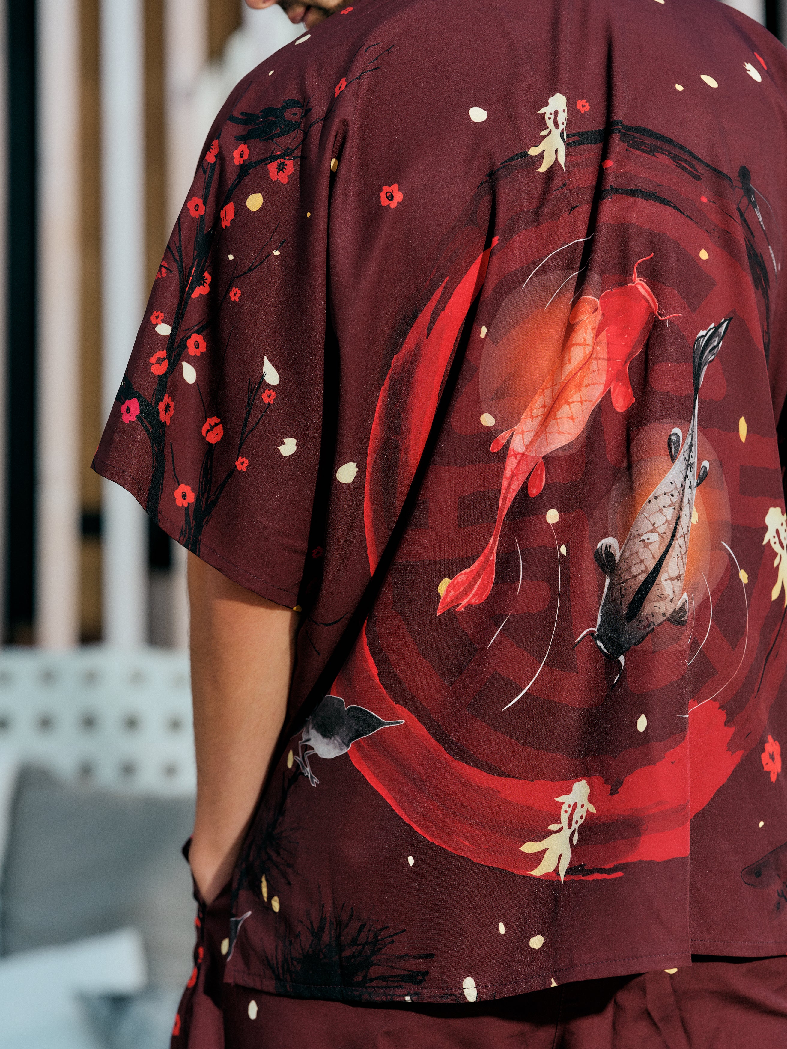 mens beach kimono set burgundy satin chiffon, Enso collection detail back view