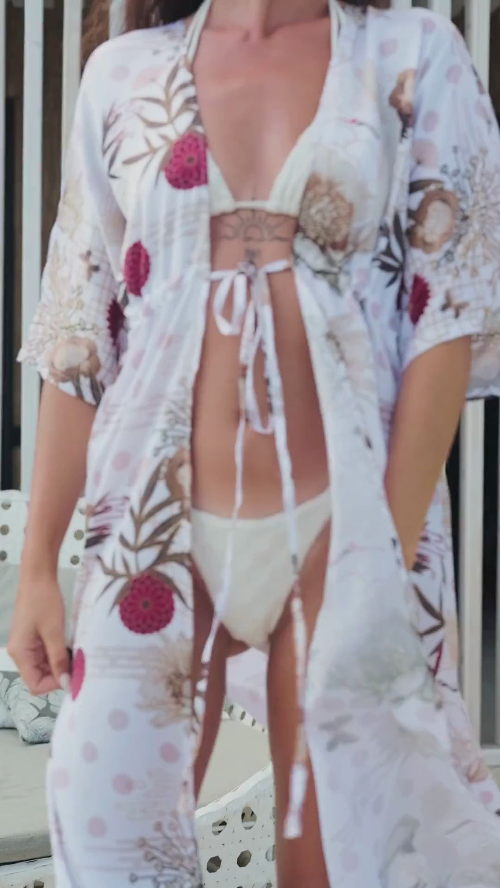 Kōan White Beach Kimono