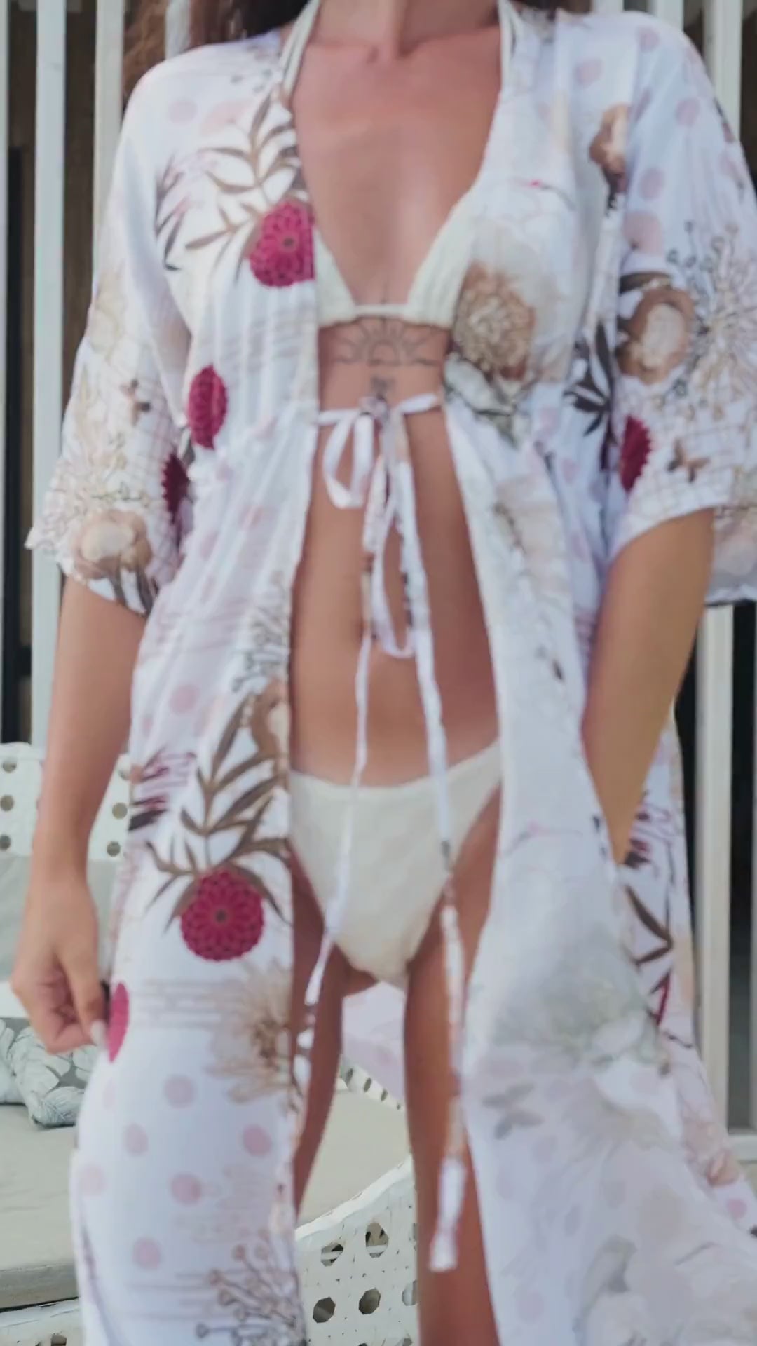 Kōan White Beach Kimono