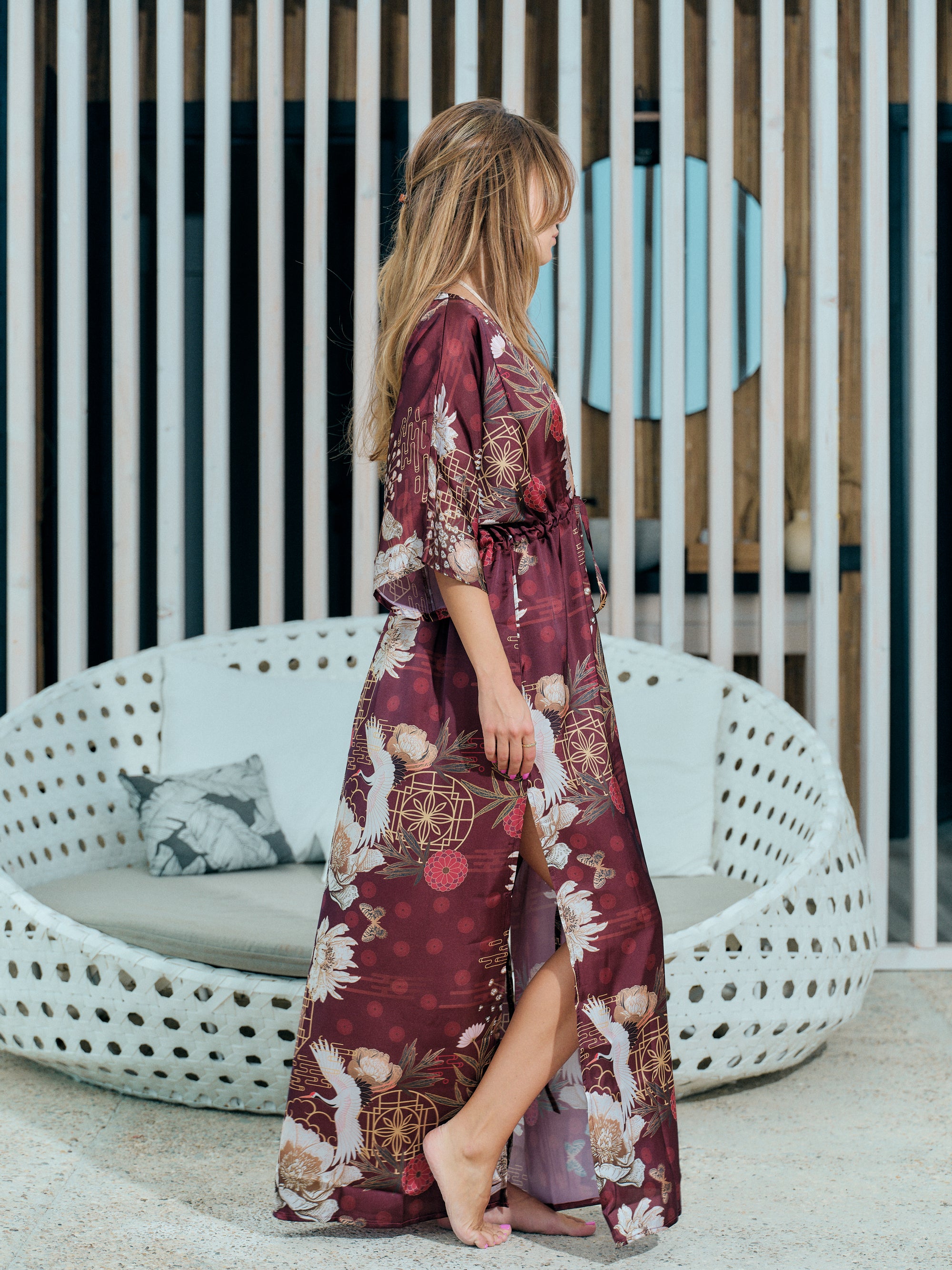 beach kimono long burgundy satin chiffon, Koan collection side view