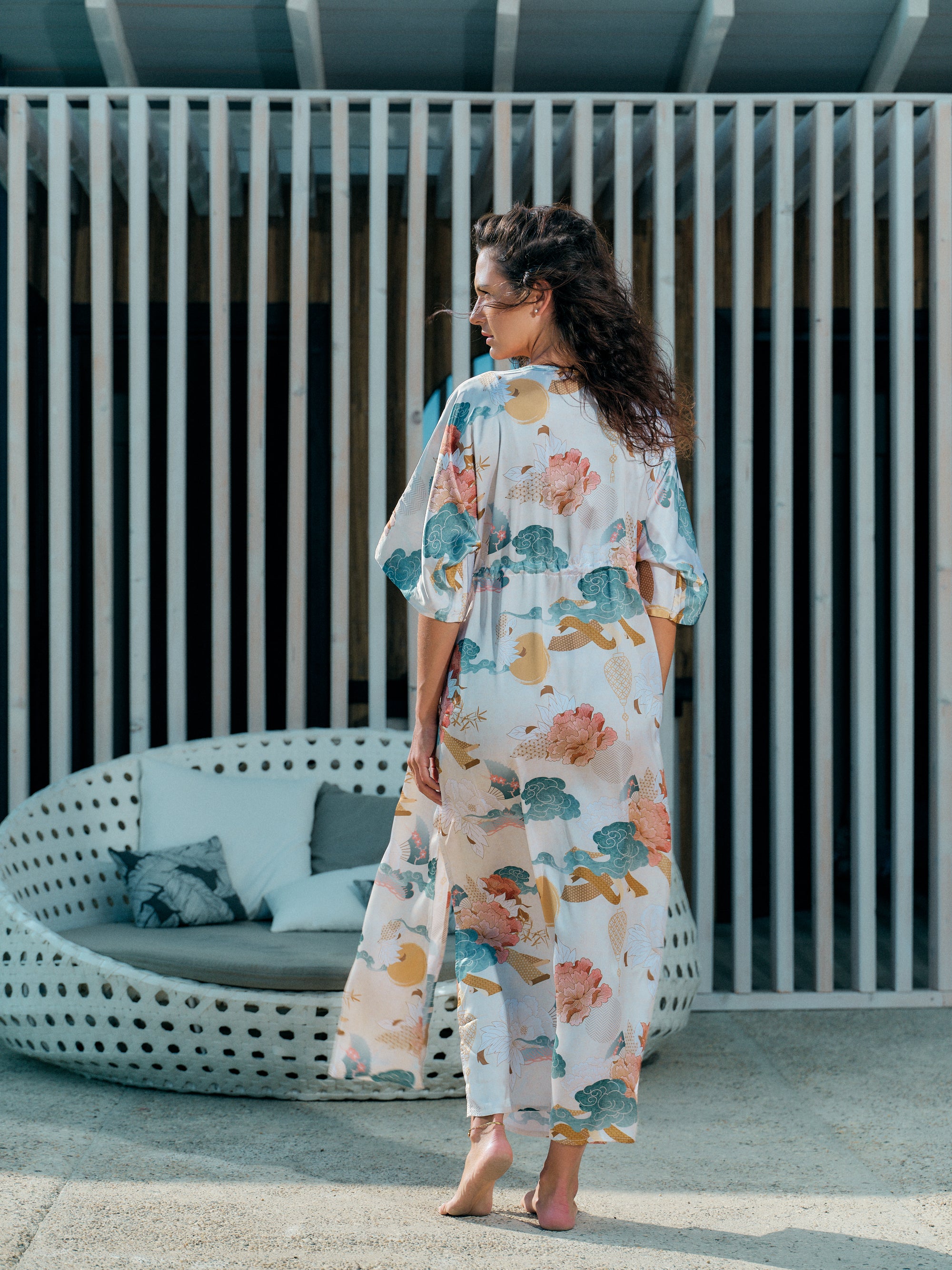 beach kimono long ivory satin chiffon, Yugen collection back view
