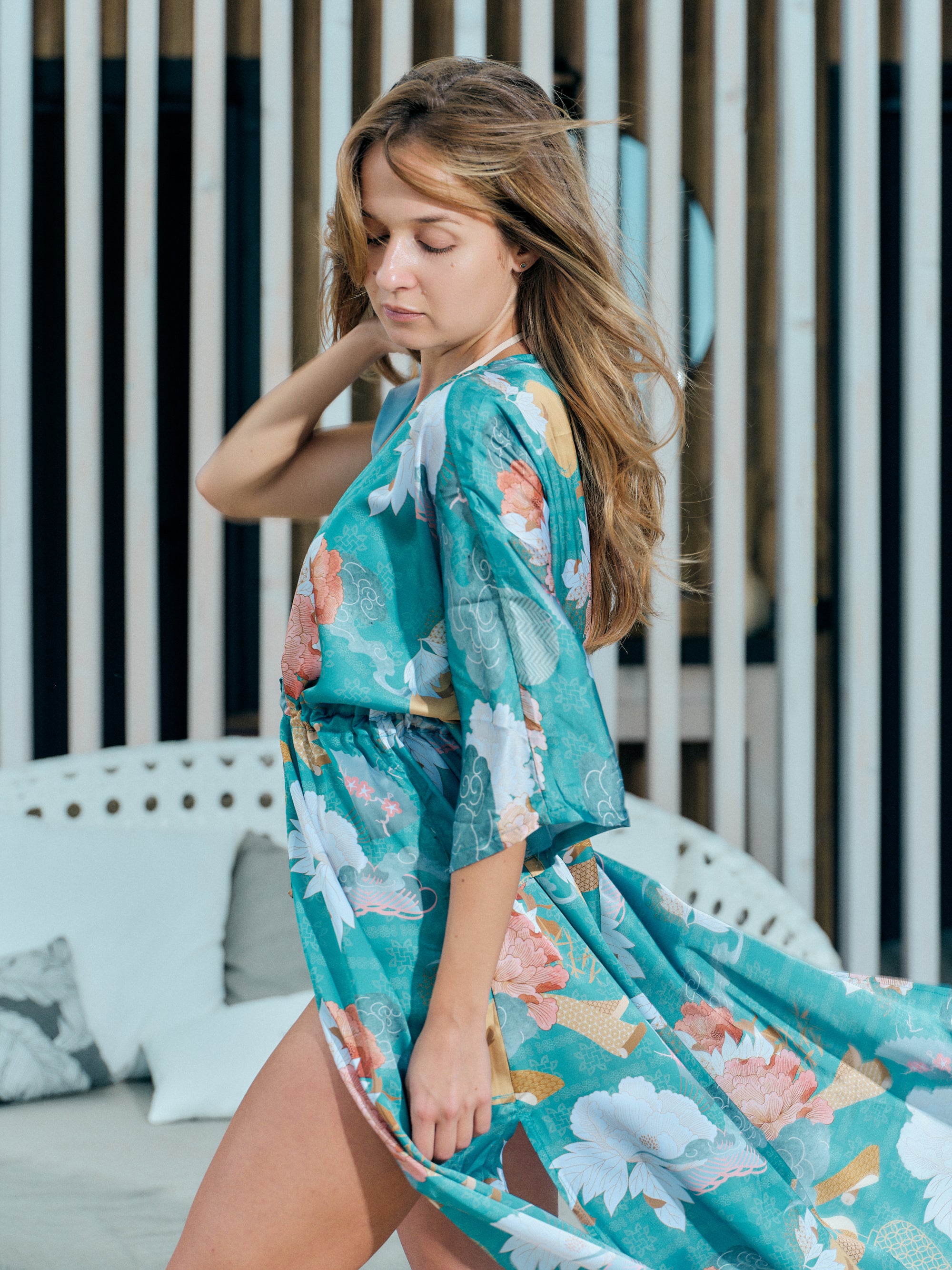 beach kimono long turquoise satin chiffon, Yugen collection detail side view