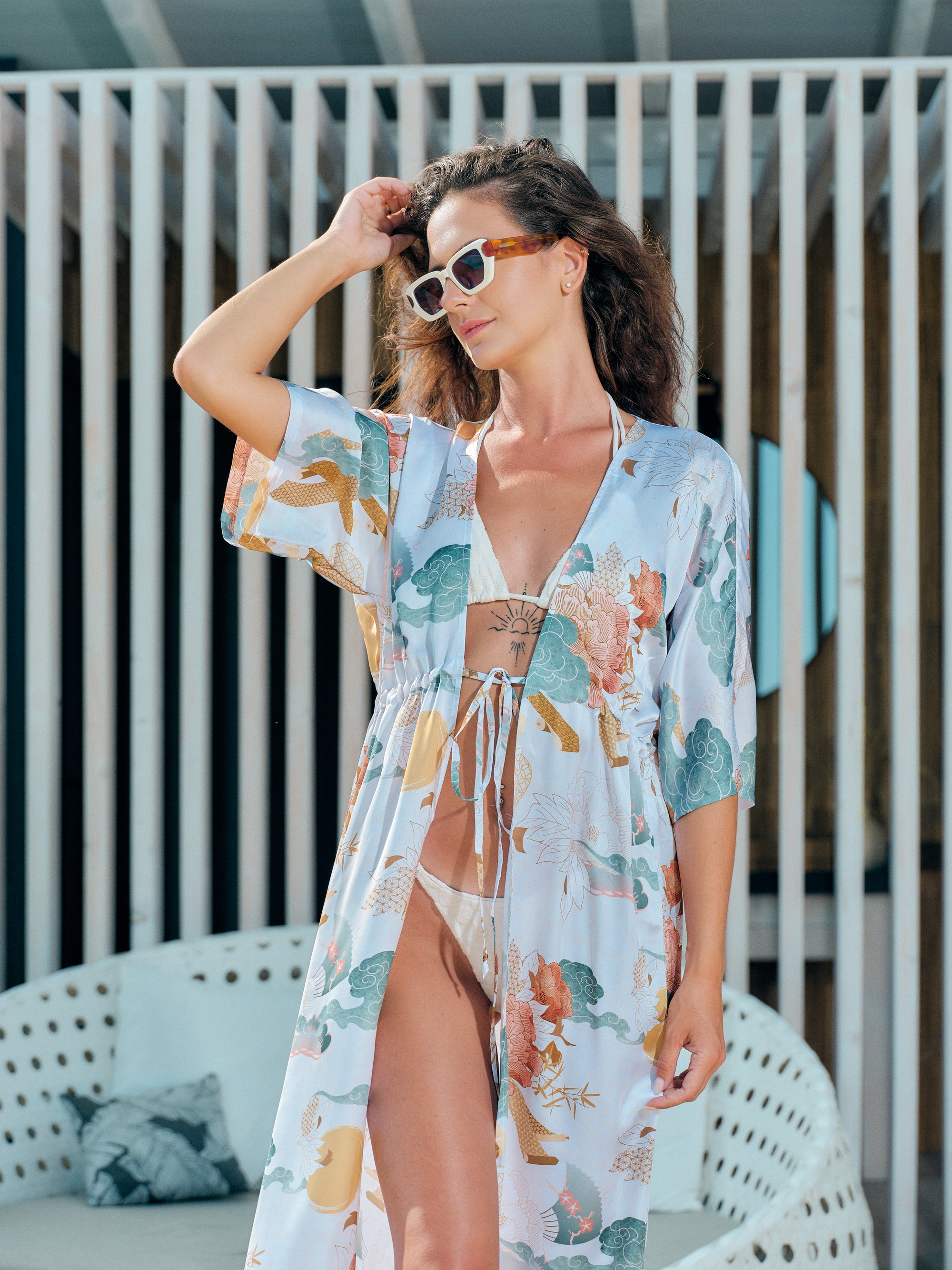 festival kimono long white satin chiffon, Yugen collection detail front view
